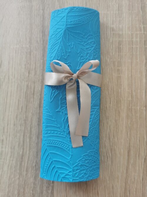 Reliéfne servítky tyrkysové (Blue) 33×33 cm – vzor Listy - detail vzoru