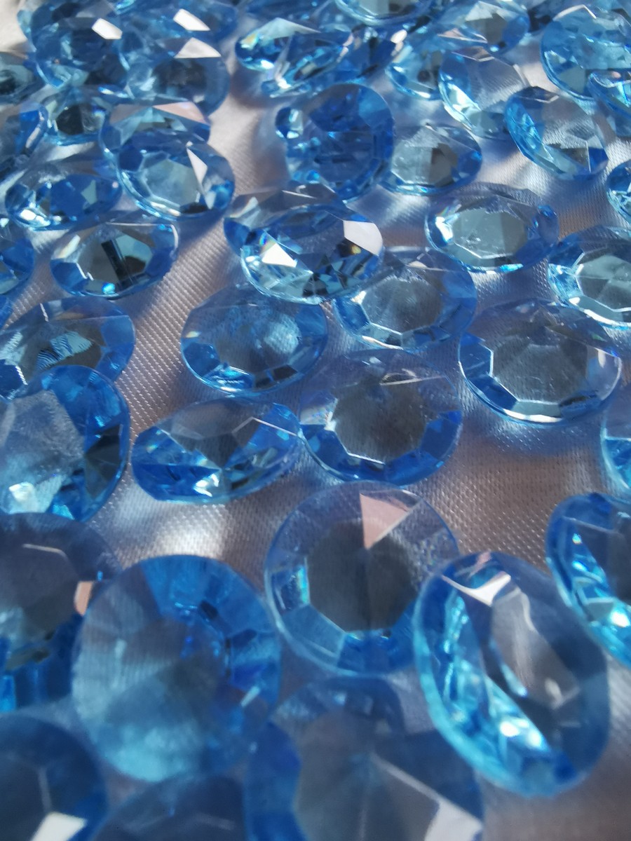 Dekoračné diamanty svetlomodré 12mm - evkakvety-eshop.eu