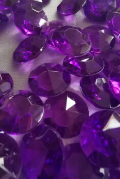 Dekoračné diamanty tmavofialové 12mm - evkakvety-eshop.eu