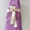 Reliéfne servítky tmavofialové (Dark Violet) 33×33 cm – vzor Motýle - detail reliéfu