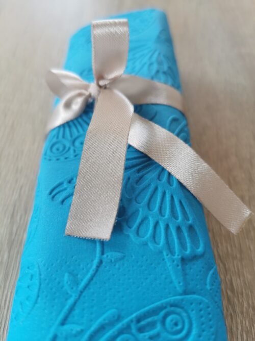 Reliéfne servítky tyrkysové (Blue) 33×33 cm – vzor Motýle - detail reliéfu
