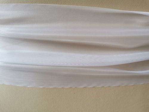 Saténová organza biela (White) šírky 23 cm – detail materiálu