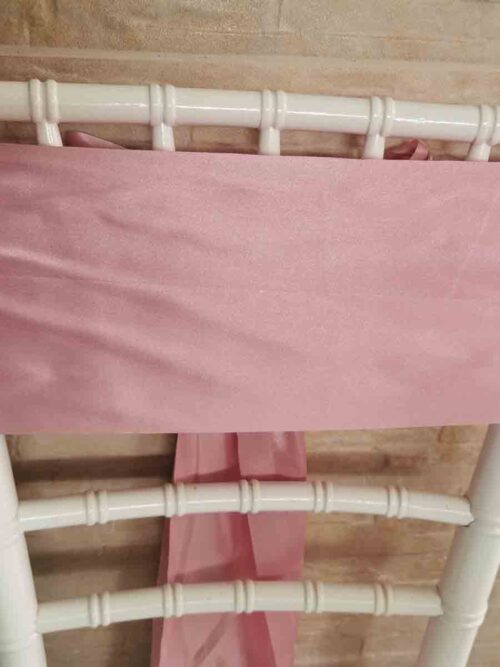 Intenzívne staroružový satén 15 cm (Intense Old Pink), detail hladkého lesklého materiálu