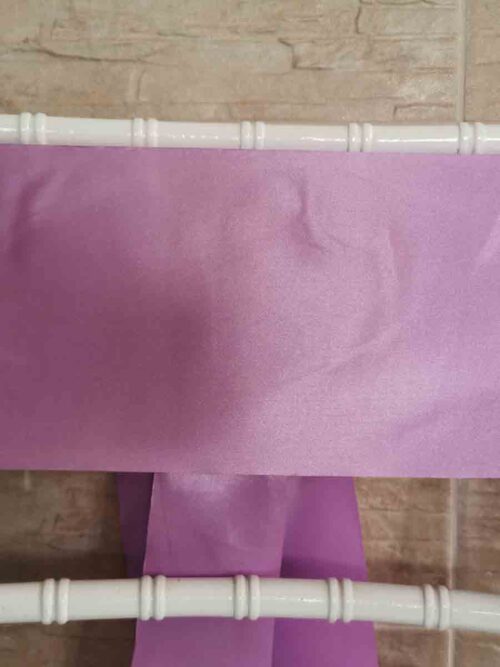 Levanduľový satén 15 cm (Lavender), detail hladkého lesklého materiálu