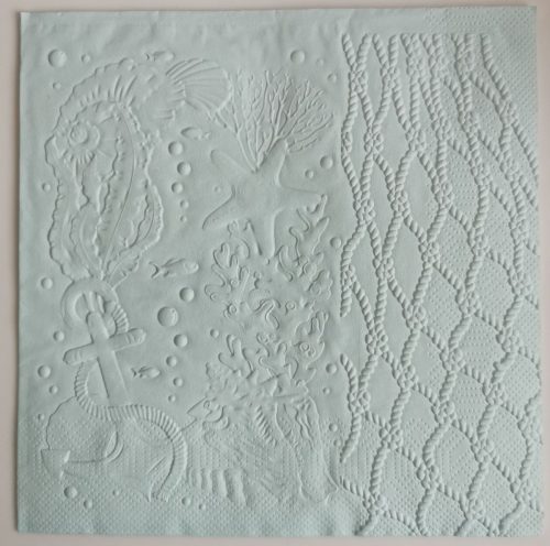 Reliéfne servítky pastelovo modré (Baby Blue) 33×33 cm – vzor Námornícky zážitok