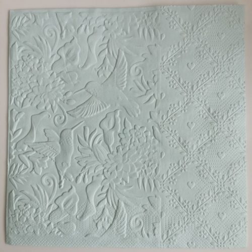 Reliéfne servítky pastelovo modré (Baby Blue) 33×33 cm – vzor Zaláskané kolibríky