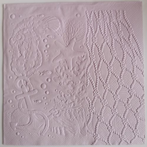 Reliéfne servítky svetlofialové (Pale Lilac) 33×33 cm – vzor Námornícky zážitok