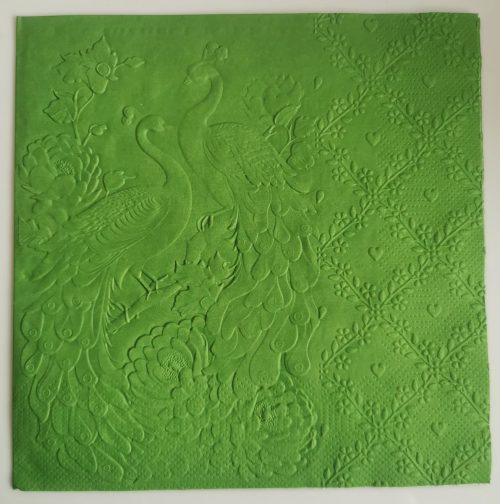 Reliéfne servítky tmavozelené (Dark Green) 33×33 cm – vzor Zaláskané pávy