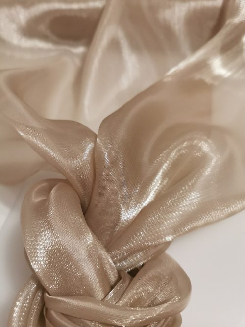 Saténová organza béžová (Beige) 47 cm × 10 m – detail materiálu