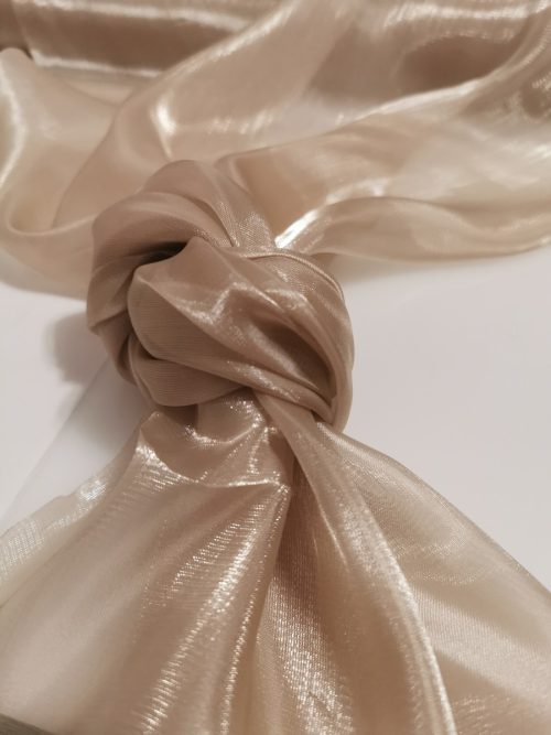 Saténová organza béžová (Beige) 47 cm × 10 m – textúra a lesk