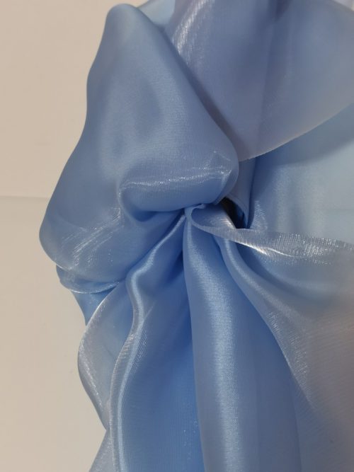 Saténová organza svetlomodrá (Light Blue) 47 cm × 10 m – rolka materiálu